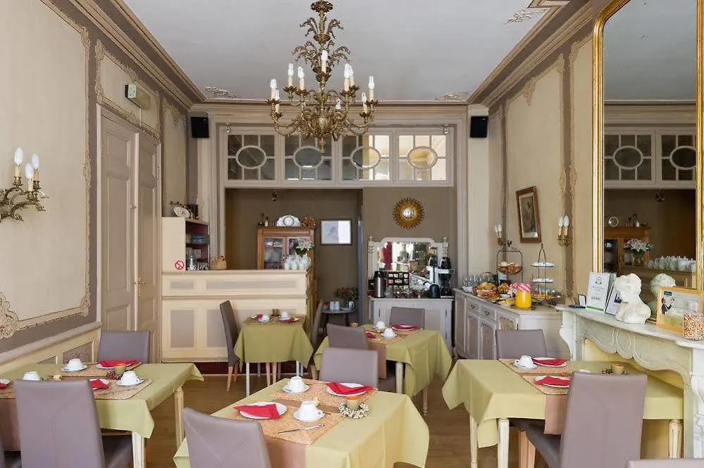 Hotel Van Eyck Bruges 2*,  Belgium
